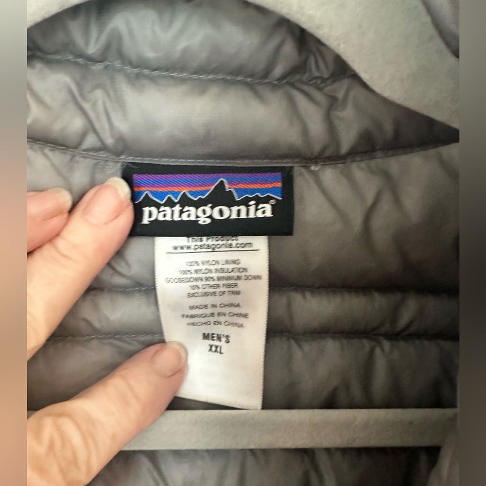 Men’s down Patagonia jacket, size xxl - Picture 4 of 6